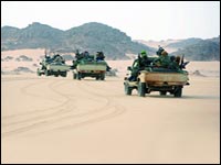 7 libyens en possession d'une cargaison d'armes arrêtés par les unités de l'ANP à Djanet                                    Déclarant être des insurgés et qui s'étaient égarés près de la vile libyenne de Ghat