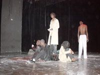 'AZED' DE L'ASSOCIATION CRI DE LA SCÈNE DE TAMANRASSET                                    Une brillante représentation