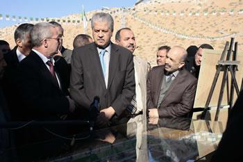 Les entreprises nationales en priorité                                    REALISATION DES PROJETS DU PLAN QUINQUENNAL