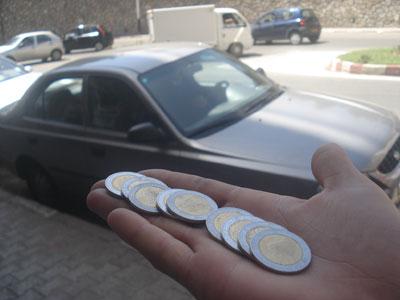 Les pouvoirs publics démissionnaires                                    Parkings et aires de stationnement