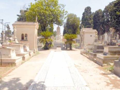 Regroupement des cimetières chrétiens                                    L'arrêté a été signé le 21 octobre dernier