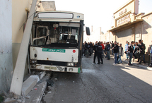 Un père et son enfant de 4 ans trouvent la mort à Mostaganem                                    ENCORE DES VIEUX BUS QUI SEMENT LA TERREUR A MOSTAGANEM