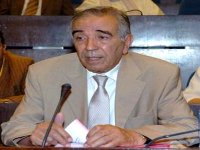 Conseil de la nation : M. Ould Kablia présente les projets de lois relatifs aux partis politiques et aux associations