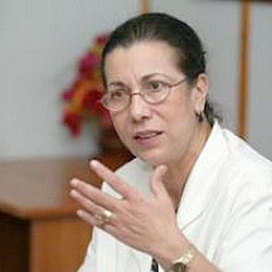 Hanoune plaide pour de 