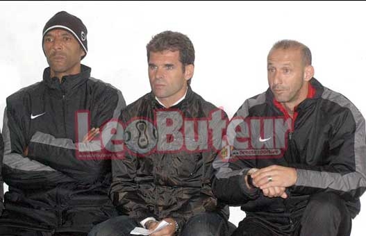 USMA : Ollé-Nicolle refuse d'intégrer Mekhazni dans son staff