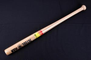 يشج رأس شقيقه المخمور بعصا  بيزبول  في بتيارت