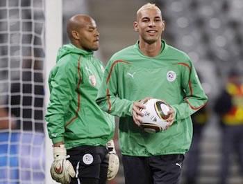 Chaouchi pour bousculer M'bolhi'                                    EQUIPE NATIONALE