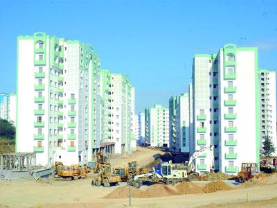 AADL : Priorité pour les dossiers de 2001 et 2002, nouvelles souscriptions en 2013                                    Dans un entretien à Liberté, Abdelmadjid Tebboune annonce :