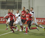 Vie des clubs/ ASO : Ils contestent la victoire des Usmistes                                    Les Chélifiens accusent l'arbitre