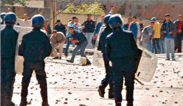 12 جريحا في اشتباكات بين مصالح الأمن والسكان                                    محتشدات فرنسا حولت إلى سكنات في قسنطينة