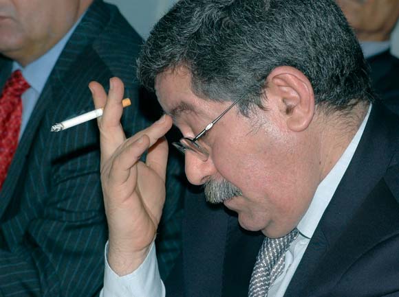 Ouyahia descendra-t-il à l'APN '                                    Déclaration de politique générale du gouvernement