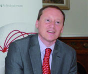 L'ambassadeur du Royaume-Uni à Tizi-Ouzou                                    Invité par la Chambre du commerce Djurdjura