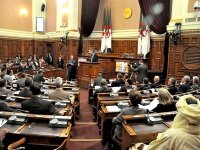 Loi sur l'information : divergence de vues au Conseil de la Nation