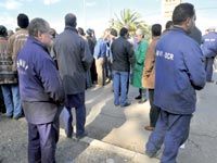 Ils dénoncent 'le mutisme de la direction générale'                                    Marche des travailleurs de la SNVI aujourd'hui à Rouiba