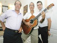 FESTIVAL NATIONAL DE LA MUSIQUE ET LA CHANSON AMAZIGHES                                    Le groupe Tagrawla fait un tabac