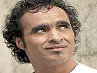 Clôture du Festival national de la musique et la chanson Amazighes                                    Après 20 ans, Takfarinas retourne au bercail