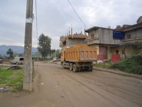 Les localités nord-est isolées                                    La route de Tanefdour impraticable à El Milia (Jijel)