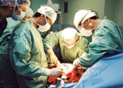 أول عملية لزرع الكبد بمستشفى إيسطو في وهران                                    فيما تكلف العملية الواحدة 3000 أورو