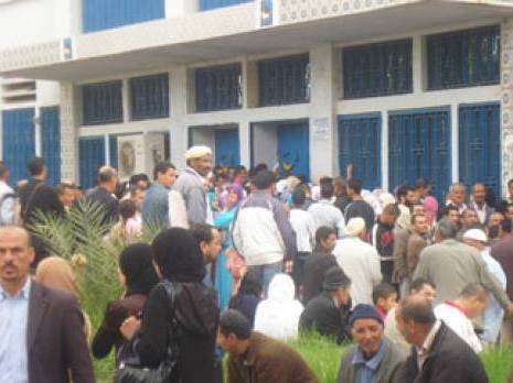 Béchar : Bousculades et files d'attente dans les agences postales                                    Actu Ouest : les autres articles