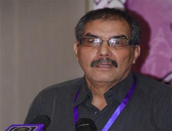 “التلفزيون غاب عن تغطية الحدث والمسائل التنظيمية أربكت حسن سيرورته