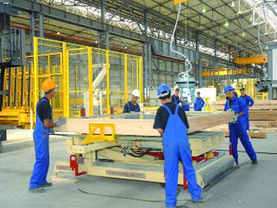 Tayeb Louh : «Les employeurs sont tenus d'appliquer le Snmg au risque de subir des sanctions»                                    Le nouveau code du travail promulgué durant la prochaine législature