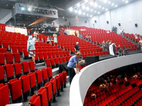 Des salles neuves pour un patrimoine en déperdition                                    La Cinémathèque algérienne étend son réseau