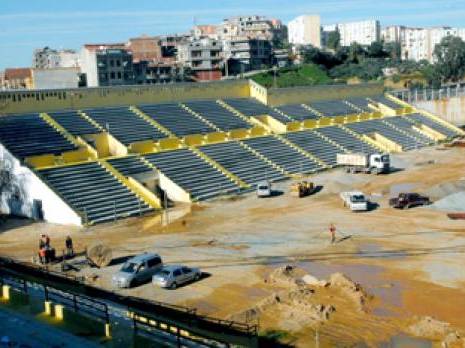 Stade communal de Birkhadem : Travaux de réalisation en cours                                    Alger : les autres articles