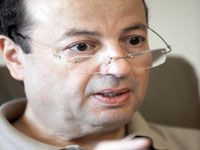 La compagnie aérienne nationale connaît des difficultés financières                                    Air Algérie gèle les recrutements