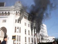 Incendie de la grande-poste d'alger                                    Le parquet ouvre une enquête