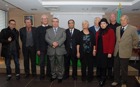 Consulat général d'Algérie à lyon : honneur aux militants français de la cause nationale                                    France-actu : les autres articles