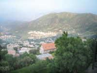 CONSIDEREE COMME BASTION DE LA RESISTANCE de la wilaya III                                    Akfadou, une commune en quête de développement