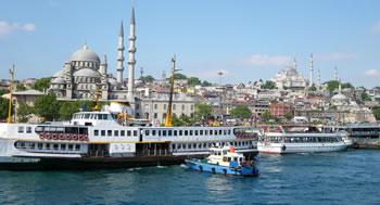 Un réveillon à la carte                                    LES ALGERIENS ENTRE TUNISIE, TURQUIE, MAROC...ET L'AMBIANCE FAMILIALE