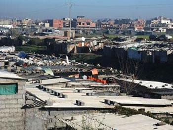 20.000 baraquements encerclent la ville                                    ANNABA