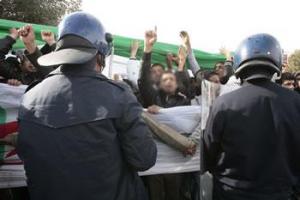 On a menti au Président                                    LA VERITE SUR LES MANIFESTATIONS