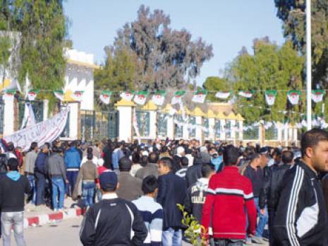 Les forces de l'ordre empêchent une marche pacifique à Laghouat                                    Après une semaine de protestation