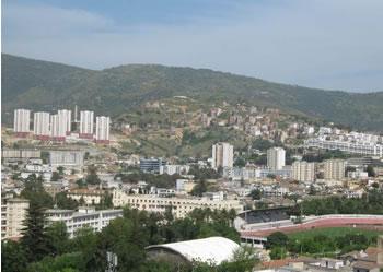 La Coquette se pare pour Bouteflika                                    VISITE ATTENDUE DU PRESIDENT À ANNABA