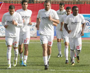Vie des clubs JSMB / Ils ont étrillé le Racing de Casablanca 2-6                                    Les Béjaouis bouclent leur stage en apothéose