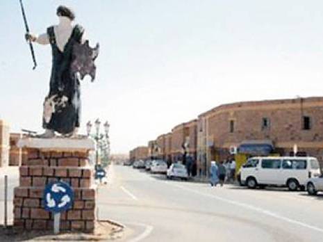 Le centre universitaire crée la polémique                                    Le manque d'enseignants fait défaut à Illizi