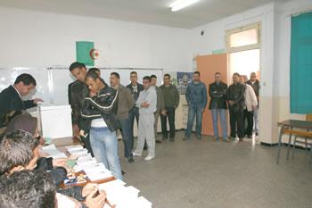 Les partis retrouvent leur punch                                    A L'APPROCHE DES LEGISLATIVES