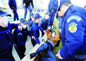 1 865 individus présentés devant la justice en 2011