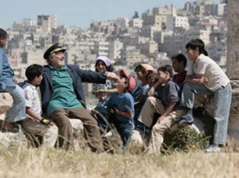 Le rêve aérien d'une humanité en quête de bonheur                                    Captain Abu Raed, du Jordanien Amin Matalqa, projeté à la Cinémathèque d'Alger