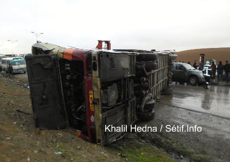 Grave accident de circulation à Sétif : Un bus se renverse