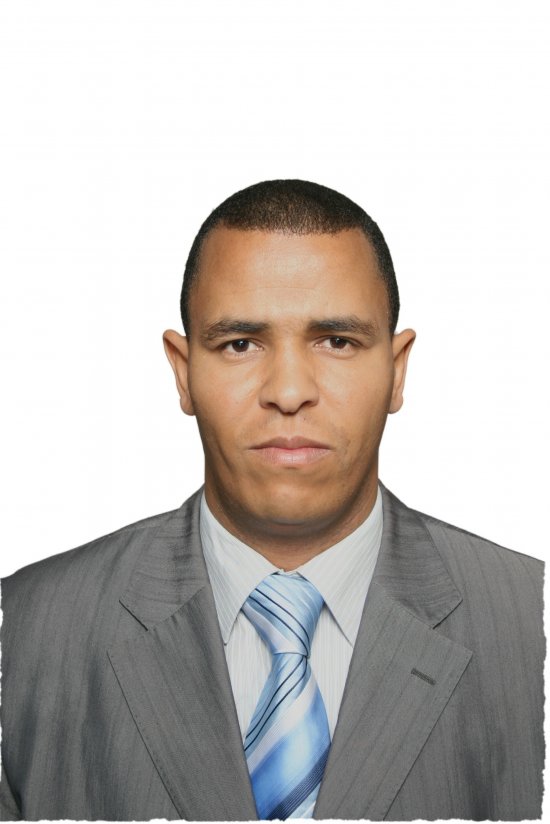 « Lorsque la confiance est absente le pouvoir panique »                                    Le recteur de la faculté des Droits et sciences politiques à l'université d'Ouargla à El Khabar