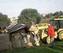 L'opération de démolition des constructions illicites à Sidi Chahmi se poursuit toujours