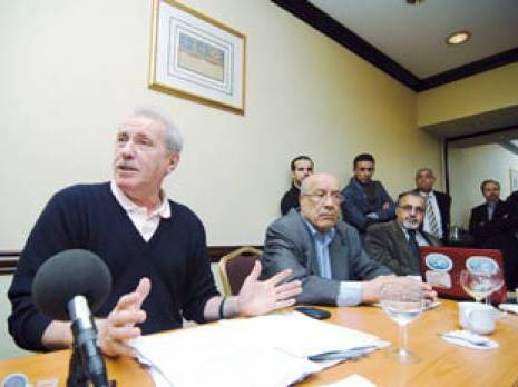 Création d'un cercle de réflexion                                    Défaillances et insuffisances du système de santé