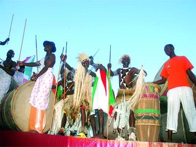 Quand le ministère de la Culture entretient des vitrines culturelles                                    Entre des festivals à la qualité discutable, le vide sidéral