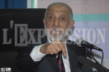 Les états-majors politiques en alerte                                    STATU QUO, CRISES AIGUËS ET MANOEUVRES, À L'HORIZON