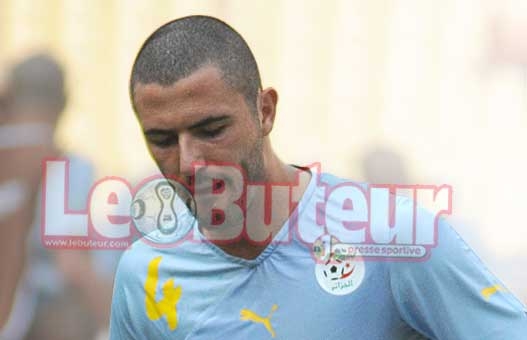 Quatre clubs français ont contacté directement Yahia