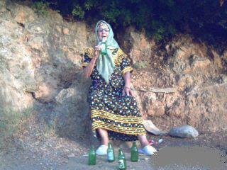 سعيدة بدون مستشفي