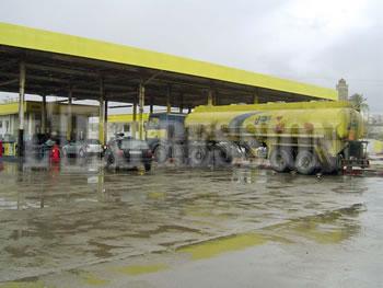 Menace sur la distribution du carburant                                    INCENDIE À LA RAFFINERIE DE SKIKDA